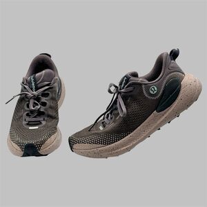 Lululemon Beyondfeel Trail Running Shoes Purple Moon Women Size 8 LW9FGDS